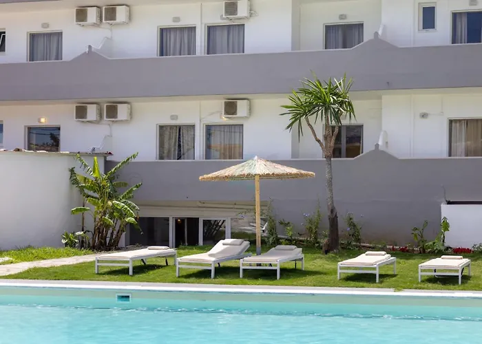 Sunrise - Pool & Fun Appartement *