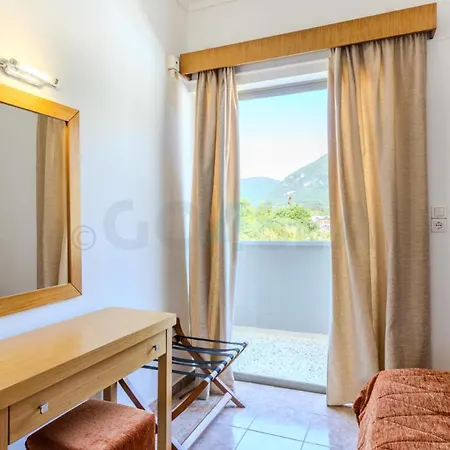 Sunrise - Pool & Fun * Ypsos